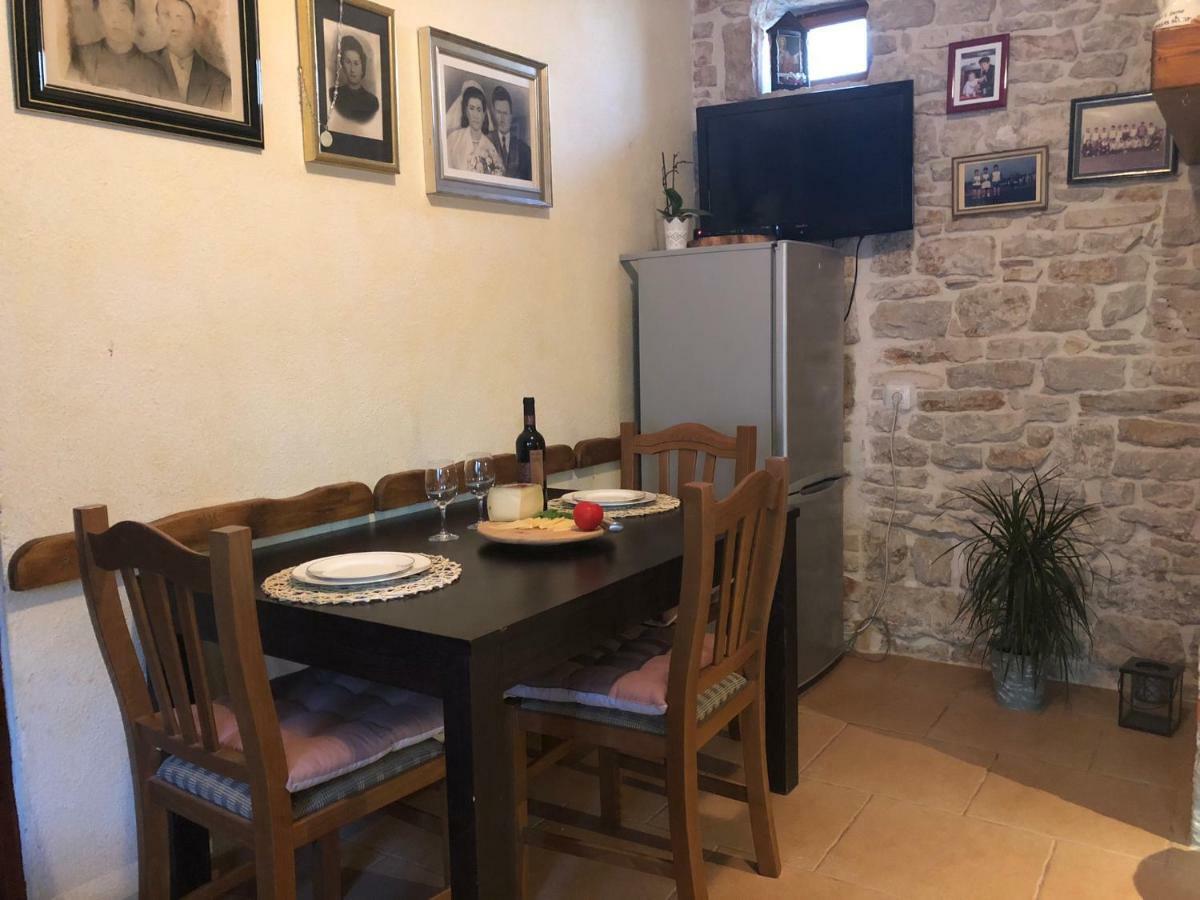 Teta Jana Apartment Smoljanci Exterior foto